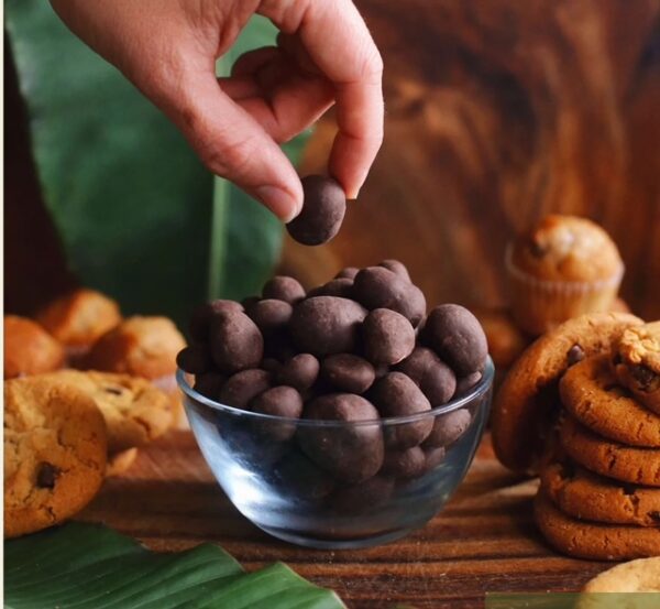 Manoa Rum Chocolate Macadamias - Image 2