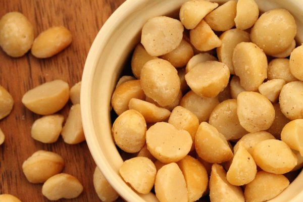 Ahualoa Farms Dry Roasted Macadamia Nuts - Image 2